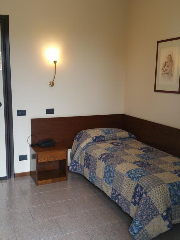 Hotel 5 Vie Almenno San Salvatore Rom bilde