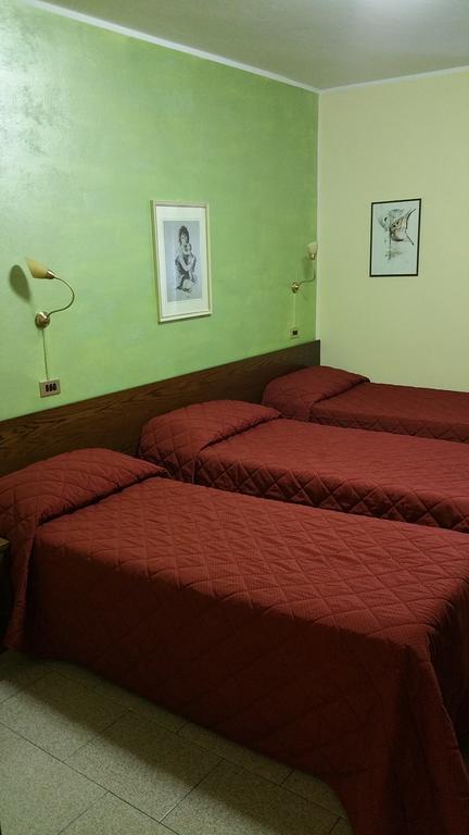 Hotel 5 Vie Almenno San Salvatore Rom bilde